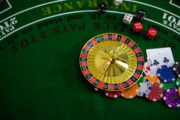 Giao diện ứng dụng mobile 100win hiển thị trang cá cược và casino trên điện thoại